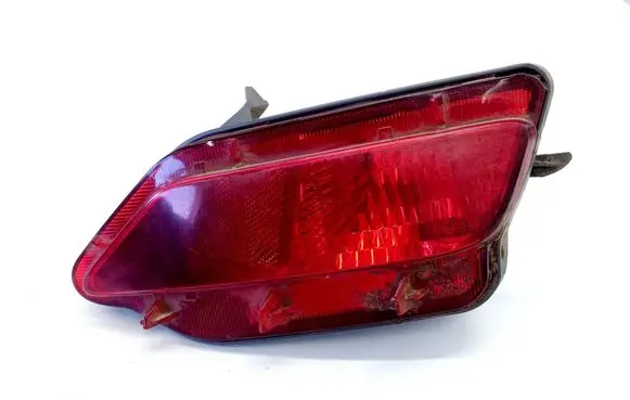 Toyota RAV 4 (XA40) Rear fog light 