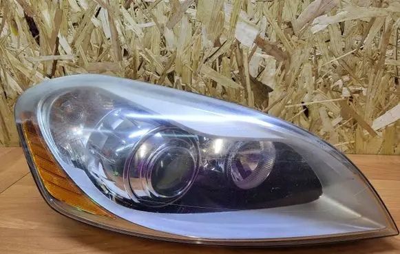 Volvo XC60 Headlight/headlamp 30763138 89902827