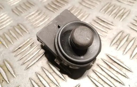 Opel Insignia A Wing mirror switch 13271827