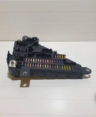 BMW 5 E60 E61 Fuse module 6906619 9138830
