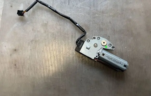 Porsche Cayenne (9PA) Sunroof motor/actuator 7706000344 17025536 7L0959591GD0