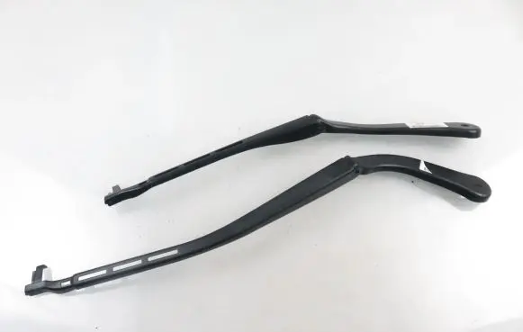 BMW 3 E90 E91 Front wiper blade arm 7171641 7171639