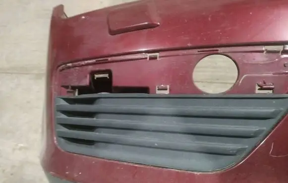 Ford Focus Front bumper lower grill