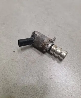 Seat Leon (5F) Camshaft vanos timing valve 04E906455A