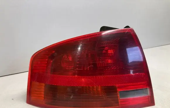 Audi A4 S4 B7 8E 8H Rear/tail lights 965037