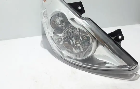 Renault Master III Headlight/headlamp 260108402R