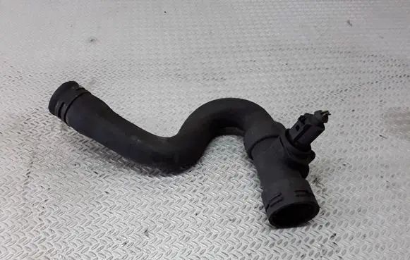 Audi A6 S6 C5 4B Engine coolant pipe/hose