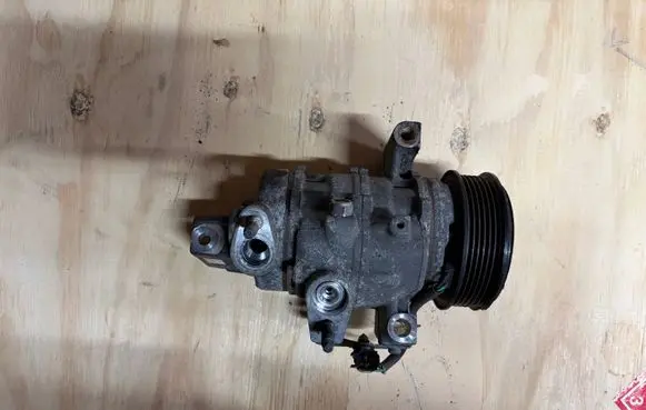 Ford Fiesta Air conditioning (A/C) compressor (pump) H1BH19D629CA
