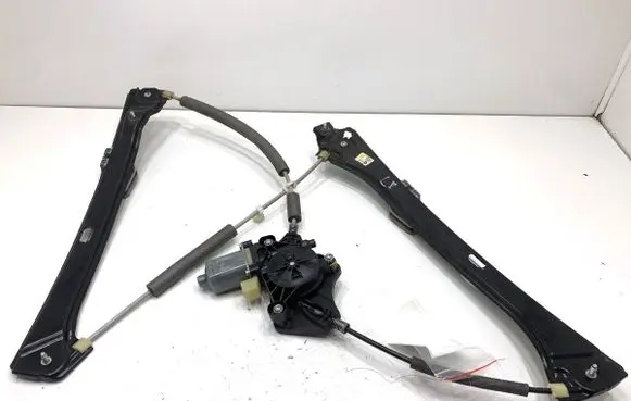 Skoda Superb B8 (3V) Front door window regulator with motor 5Q0959801B