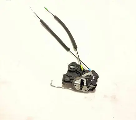 Subaru Forester SJ Front door lock 2E9021604 9021604