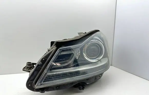 Mercedes-Benz C W204 Headlight/headlamp A2048204539