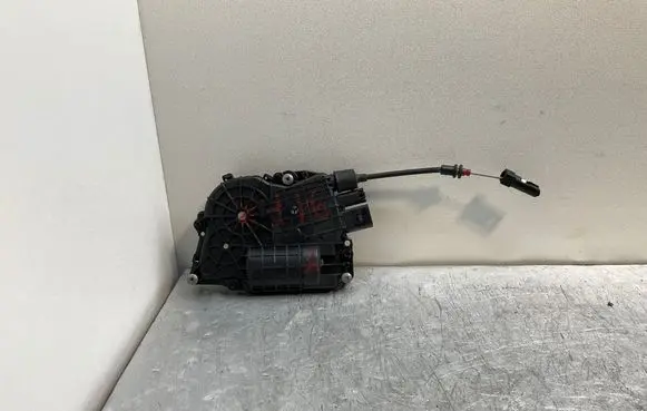 BMW 5 F10 F11 Front door soft close latching motor 4152309800
