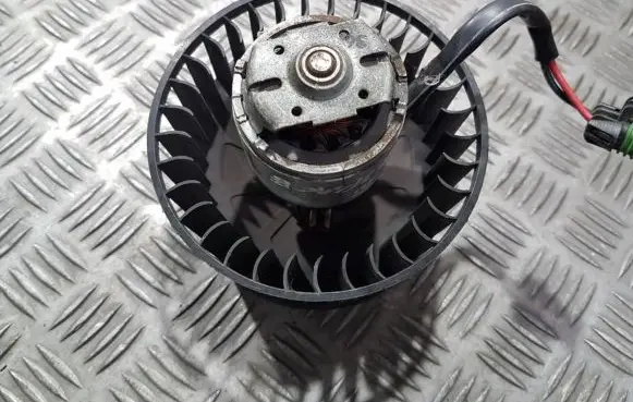 Renault Espace III Heater fan/blower 0130063507