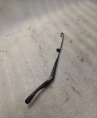 Audi A8 S8 D2 4D Front wiper blade arm 4D1955407B