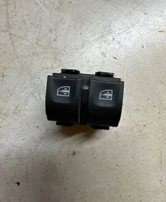 Renault Captur Electric window control switch 254113300R 10023H99 2704130919