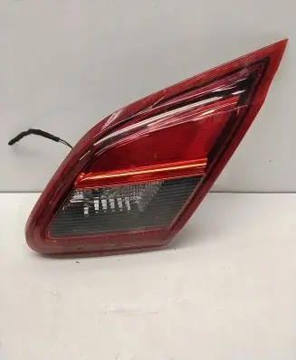 Tailgate rear/tail lights
