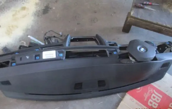 BMW 3 E90 E91 Radio/GPS head unit trim 