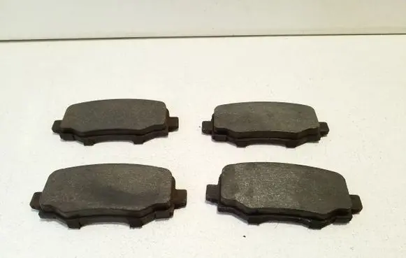 Jeep Cherokee Brake pads (rear) 