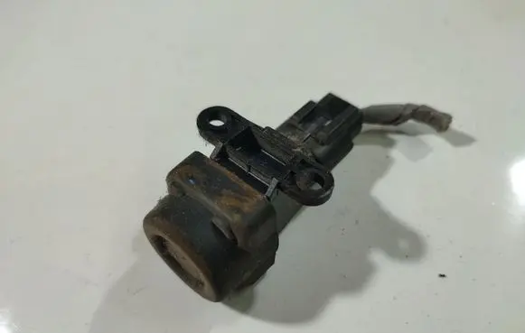 Honda FR-V Fuel cut-off switch W0T100030