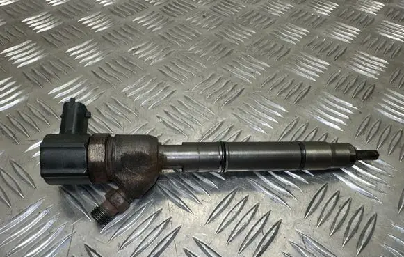 KIA Ceed Fuel injector 0445110320