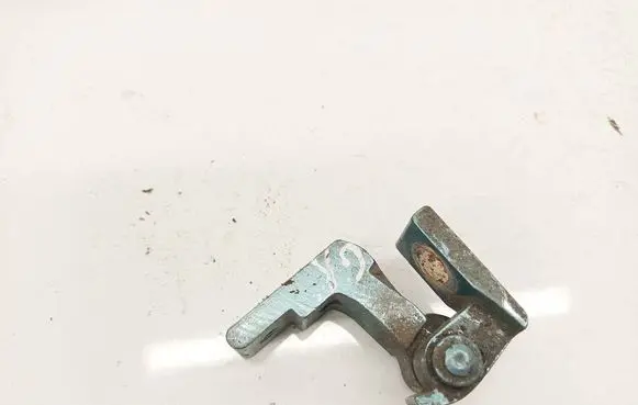 Audi A6 S6 C5 4B Rear door lower hinge 