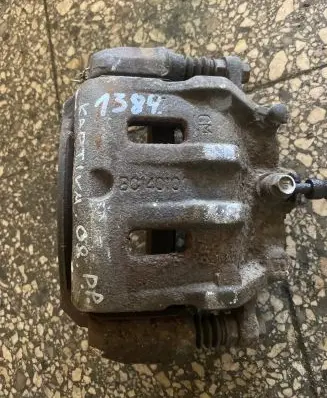 Chevrolet Captiva Front brake caliper