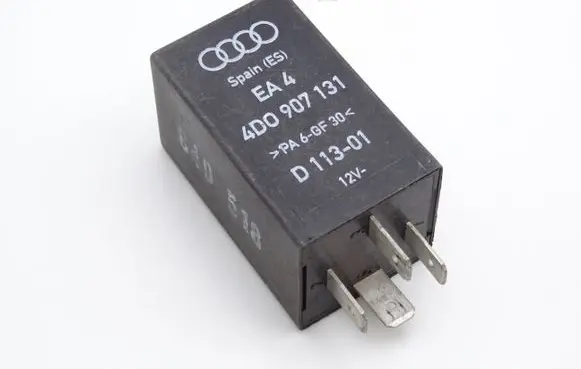 Audi A4 S4 B5 8D Other relay 4D0907131