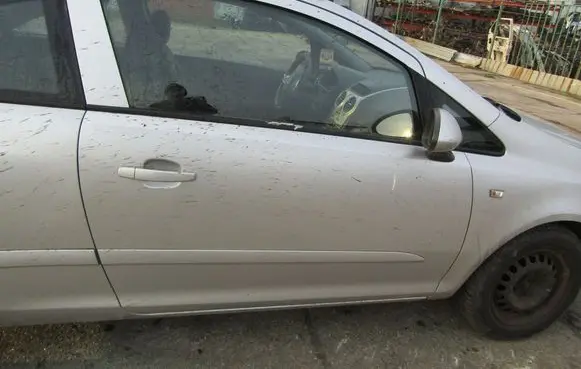 Opel Corsa D Front door 