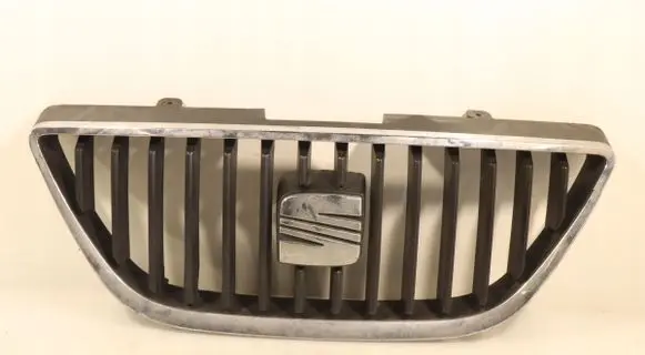 Seat Ibiza III (6L) Front grill 6J0853679