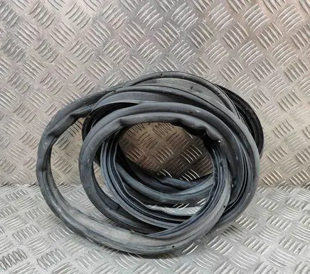 KIA EV6 Trunk rubber seal (body) 81767CV000