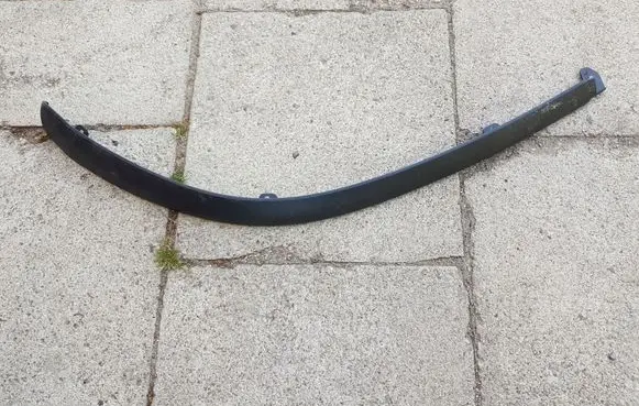 Toyota Auris 150 Front bumper lip 