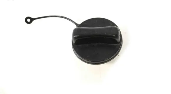 Nissan Pulsar Fuel tank filler cap 