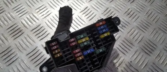 Audi A3 S3 8P Fuse box set 1714676010101 1714676-010101