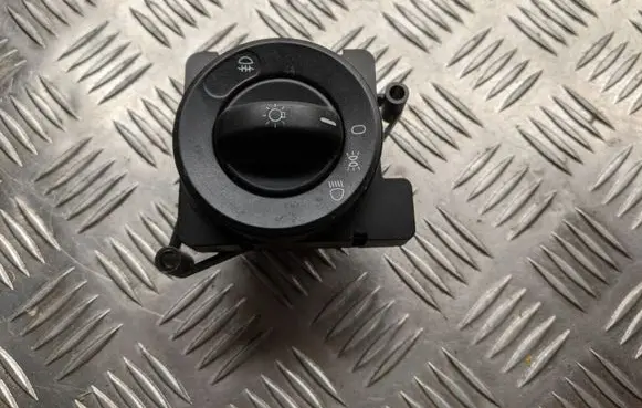 Mercedes-Benz Sprinter W906 Light switch A9069052401