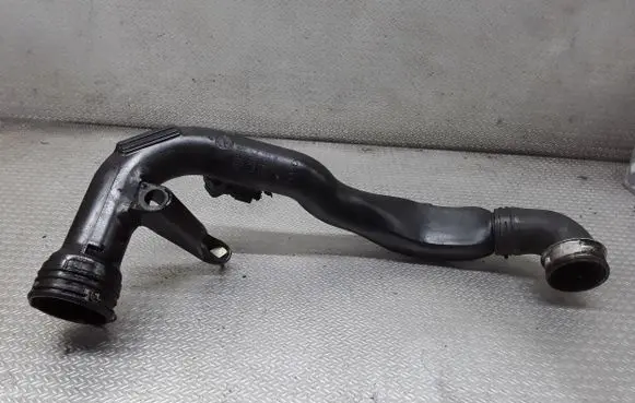 Intercooler hose/pipe