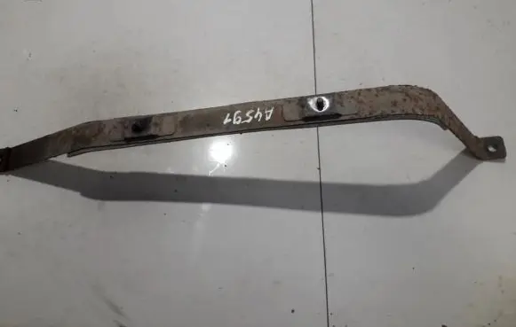 Suzuki Grand Vitara II Fuel tank mounting bracket 