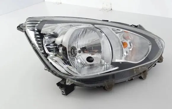 Mitsubishi Space Star Headlight/headlamp STANLEY-W0553