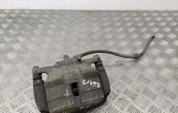 Nissan X-Trail T31 Front brake caliper