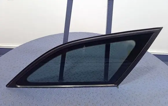 Audi A6 Allroad C7 Rear side window
