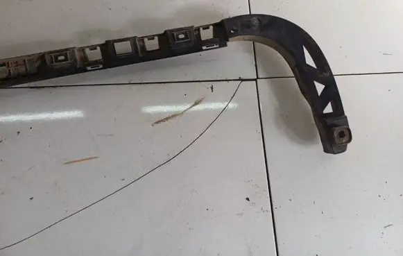 Volkswagen PASSAT B6 Rear bumper mounting bracket 3C9807863