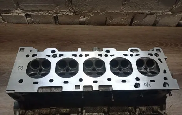 Volvo S60 Engine head 1001837