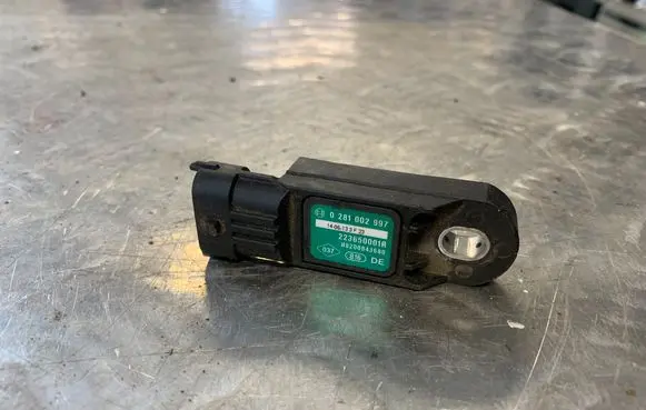 Renault Scenic III - Grand scenic III Air pressure sensor 8200843680