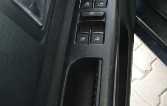 Volkswagen Golf IV Quarter vent window switch 1J4959857D