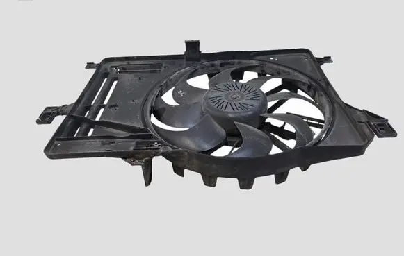 Ford Focus Electric radiator cooling fan CV618C607VB 8240680