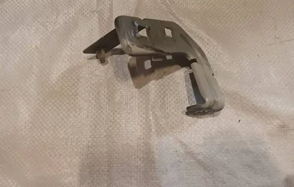 BMW 3 GT F34 Fender mounting bracket 7293725