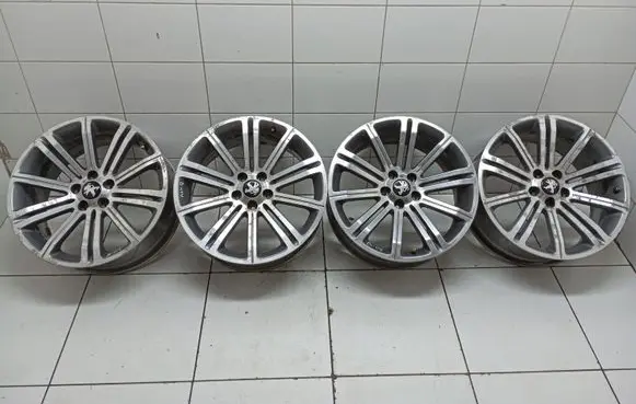 Peugeot RCZ R18 alloy rim 9673495377 5X108 5X108R18