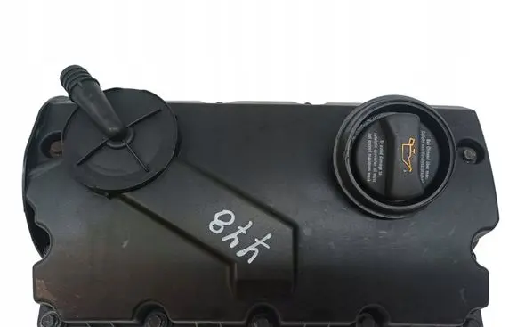 Volkswagen PASSAT B5.5 Rocker cam cover 038103469R