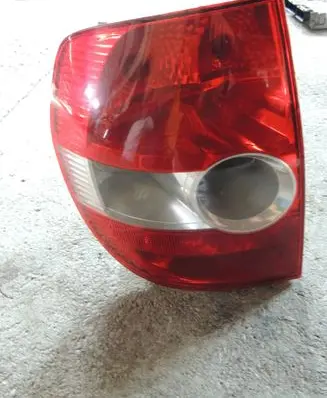 Volkswagen Fox Rear/tail lights 6129211 XB2263 52094909