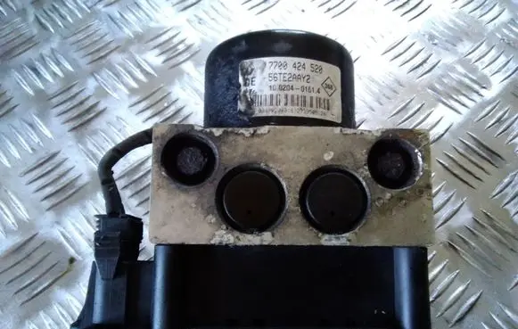 Renault Laguna I ABS Pump 7700424520 56TE2AAY2 10094614023