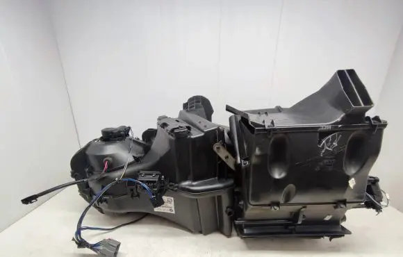 Chrysler Grand Voyager IV Interior heater climate box assembly P05005113AF TRGKF0696C0052